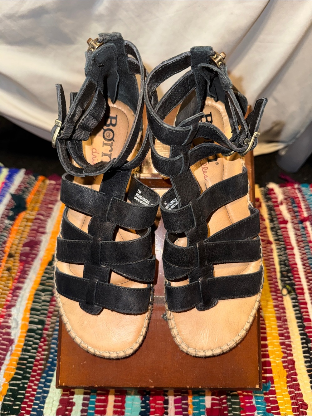 Born Black leather Gladiator Sandals for Women size 7